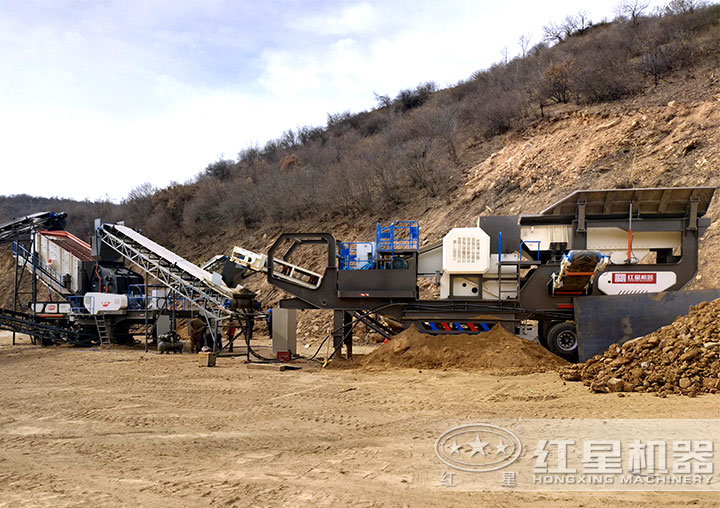 輪胎式車載流動(dòng)石子、粉碎機(jī)